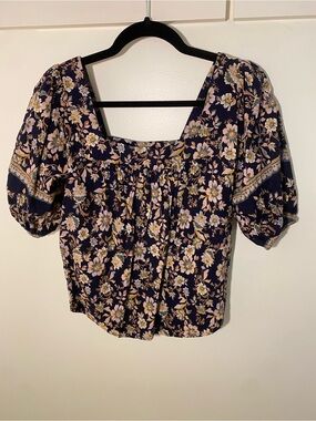 Evereve Navy Floral Square-Neck Puff Sleeve Top